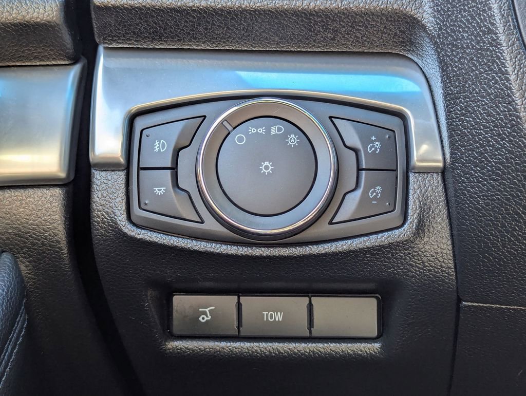 Used 2017 Ford Explorer Sport w/ Equipment Group 401A AWD/4WD image 13