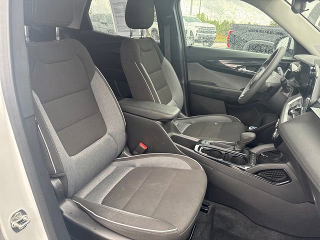 Used 2025 Chevrolet TrailBlazer LT AWD/4WD image 29