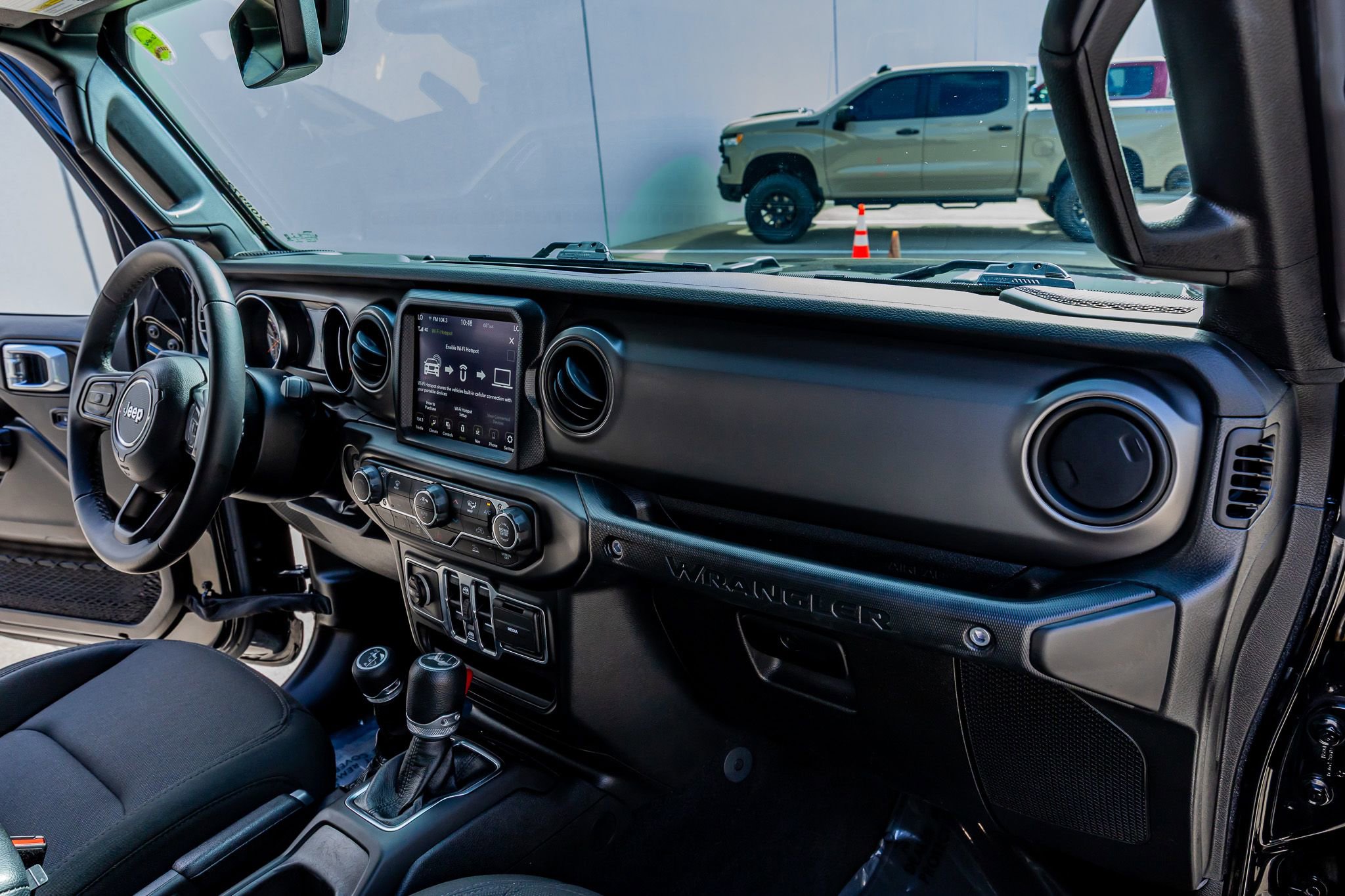 Used 2022 Jeep Wrangler Unlimited Sport w/ Sun And Sound Package image 18