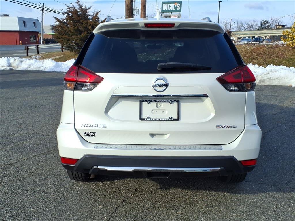Used 2018 Nissan Rogue SV w/ Sun & Sound Touring Package AWD/4WD image 32