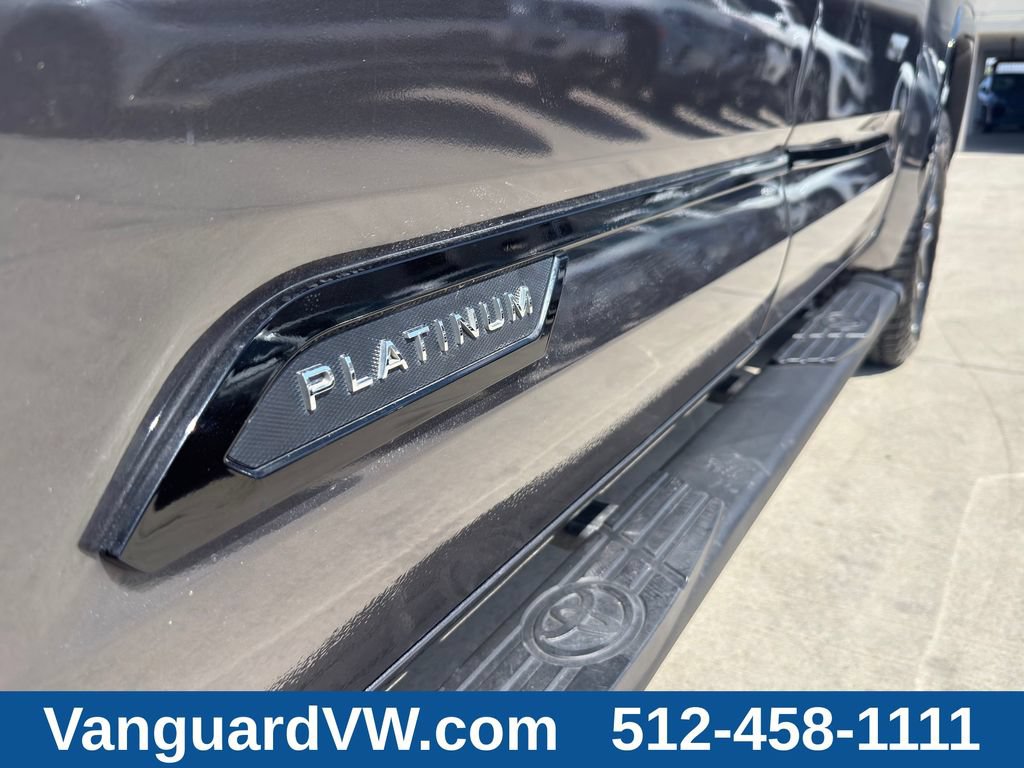Used 2022 Toyota Tundra Platinum AWD/4WD image 3