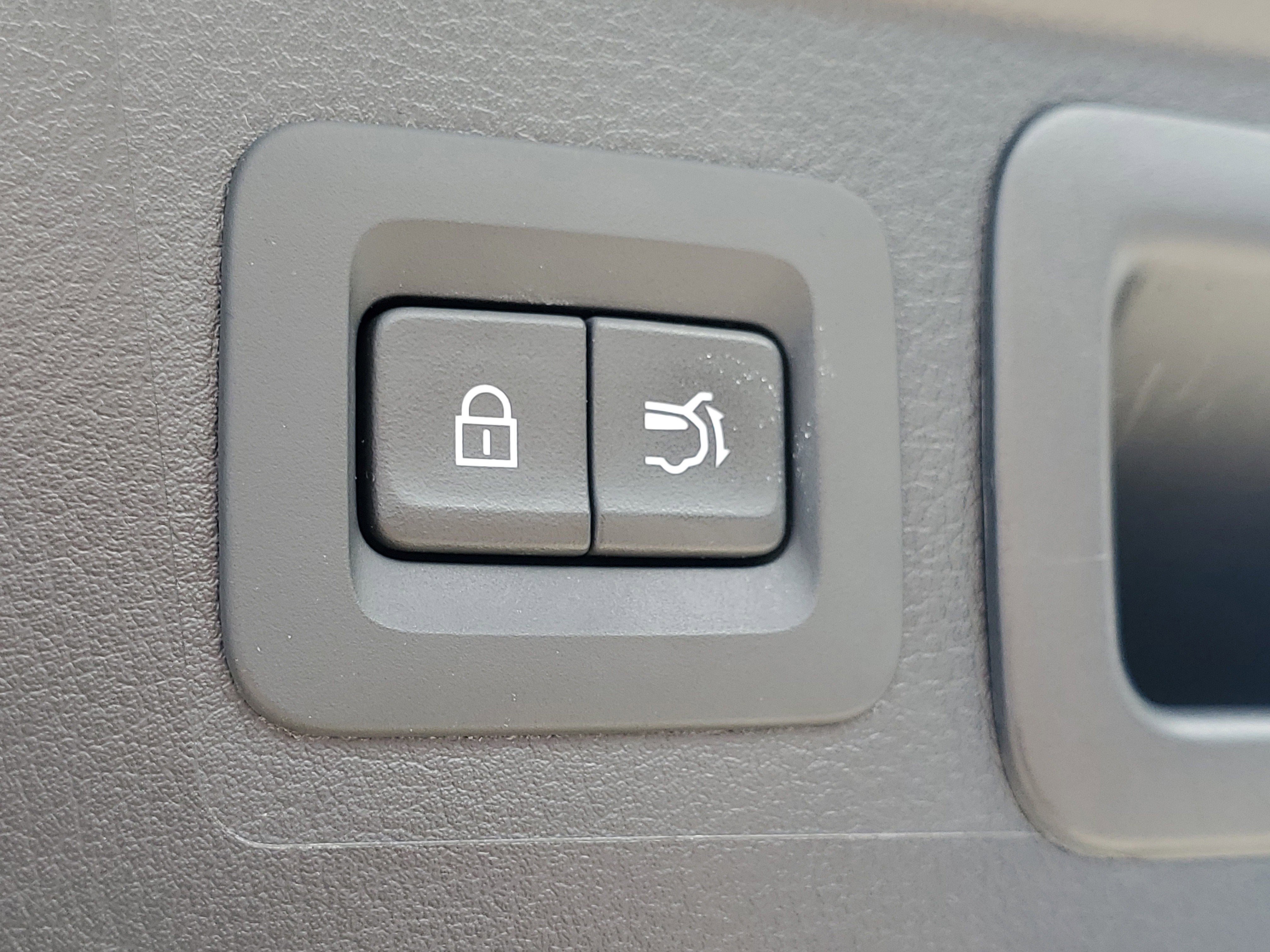 Used 2024 MAZDA CX-50 AWD 2.5 S w/ Premium Package image 11