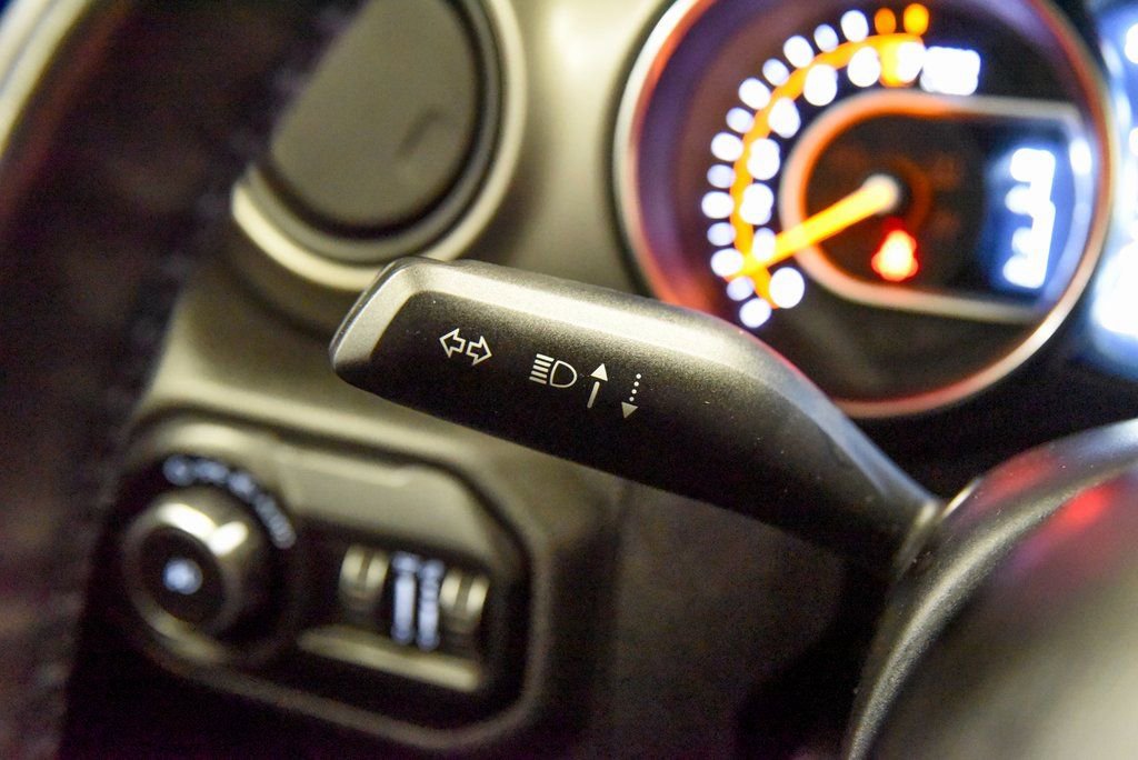 Used 2020 Jeep Wrangler Sport image 25