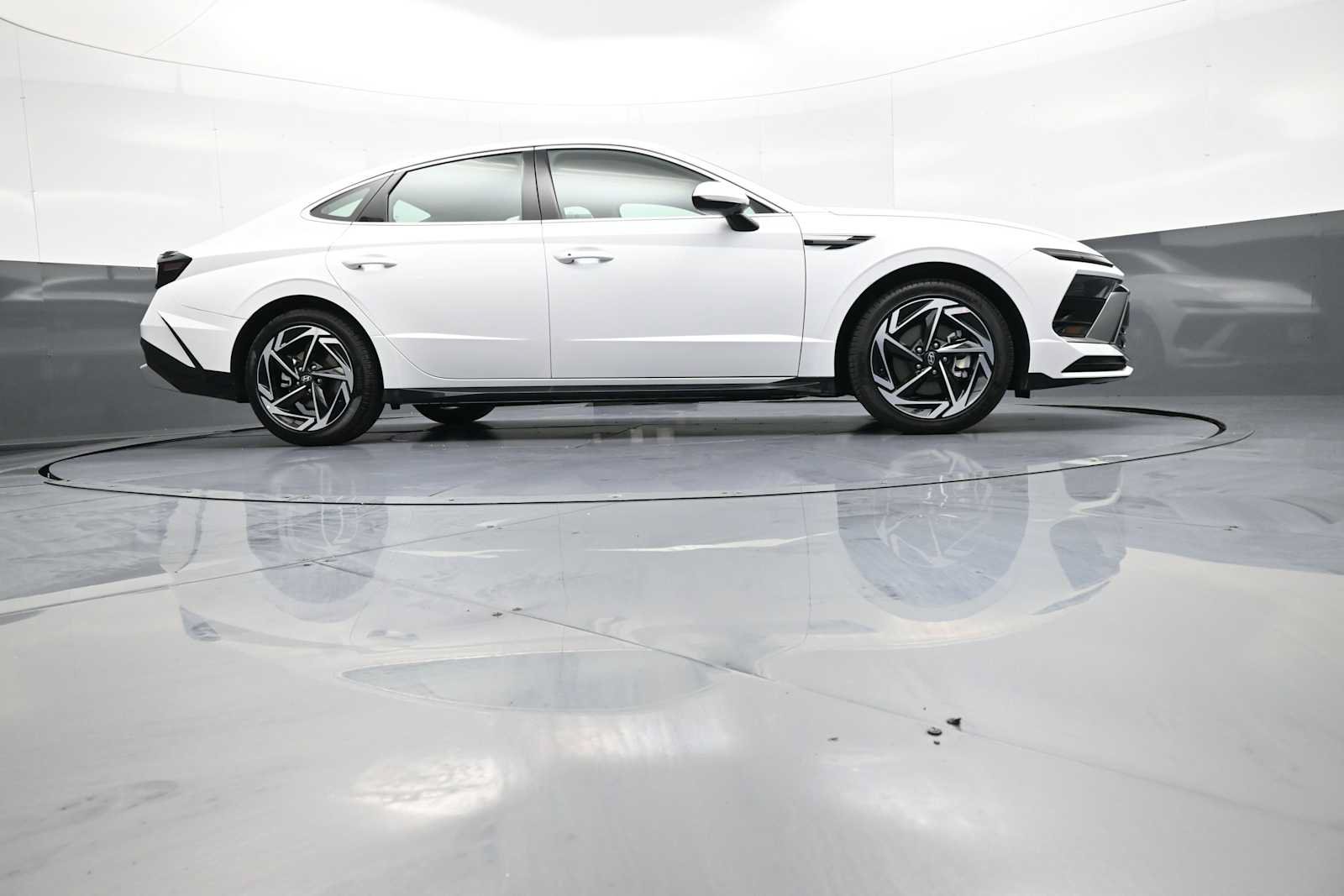 New 2026 Hyundai Sonata SEL FWD image 28