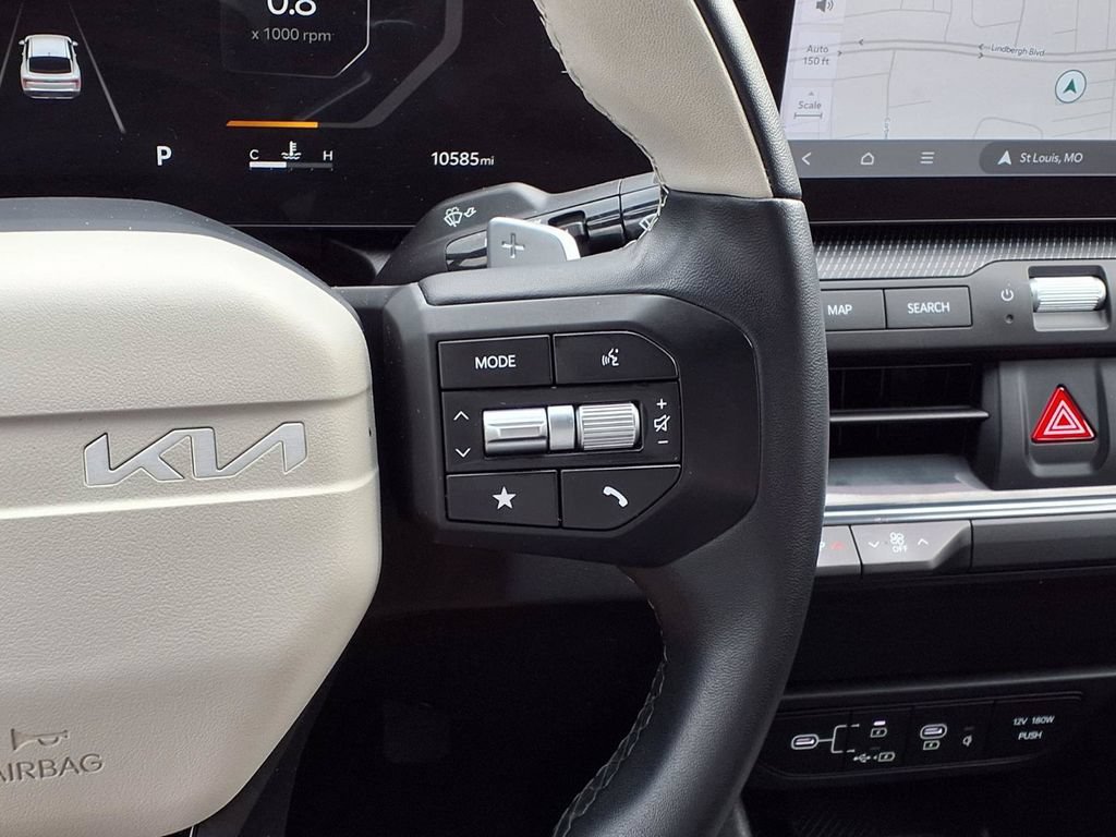 Used 2025 Kia K4 GT-Line FWD image 13
