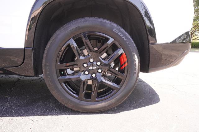Used 2023 Chevrolet Traverse Premier w/ Redline Edition FWD image 34