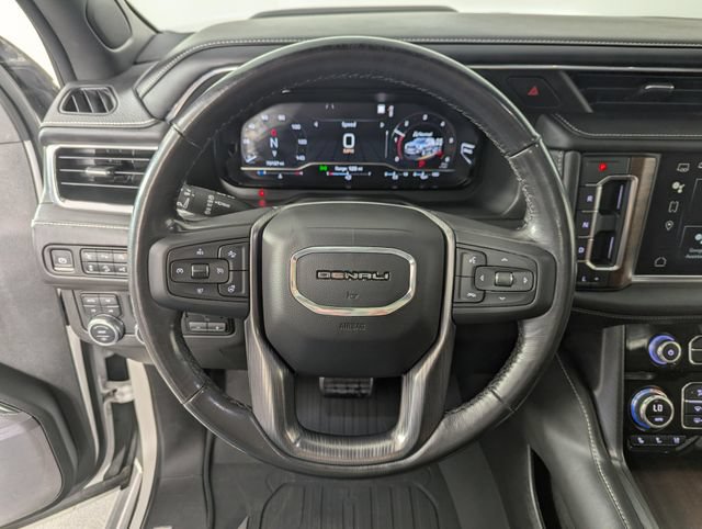 Used 2023 GMC Yukon XL Denali Ultimate AWD/4WD image 18