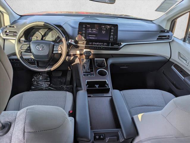 Used 2022 Toyota Sienna LE FWD image 18