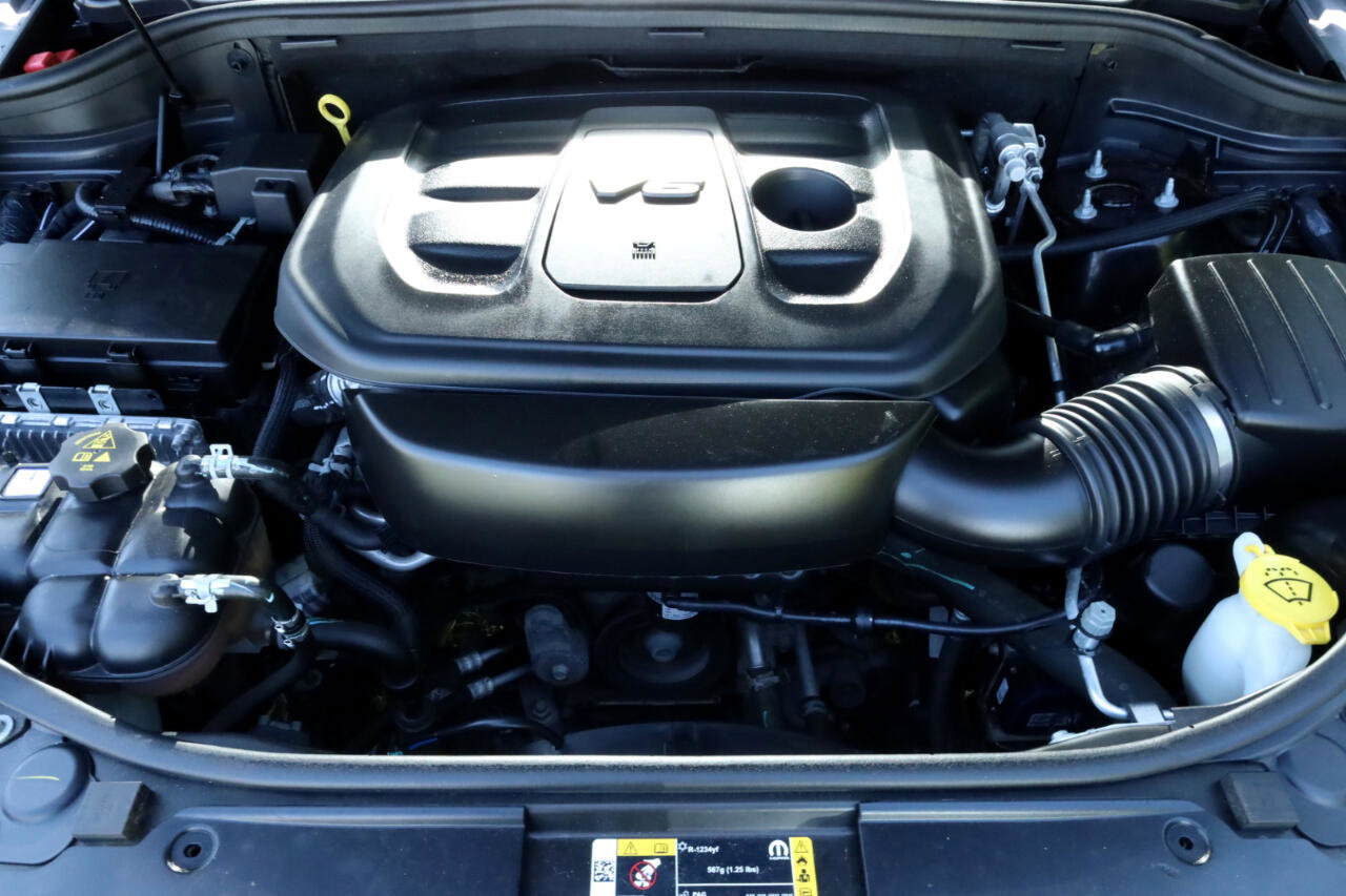 Used 2021 Jeep Grand Cherokee Limited image 19