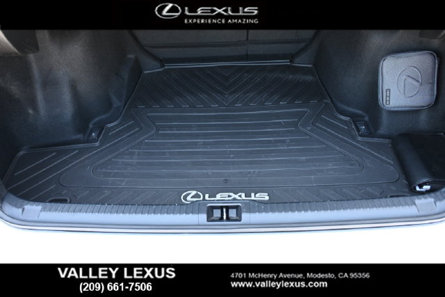 Used 2024 Lexus IS 300 w/ Premium Package RWD image 18