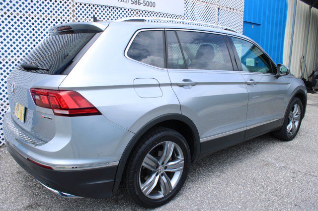 Used 2019 Volkswagen Tiguan SEL Premium w/ 3rd Row Seat Package AWD/4WD image 6