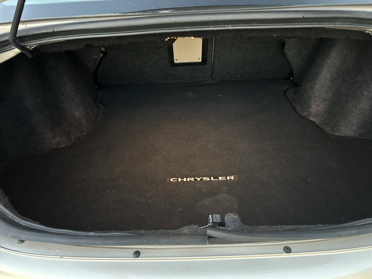 Used 2013 Chrysler 200 Touring FWD image 17