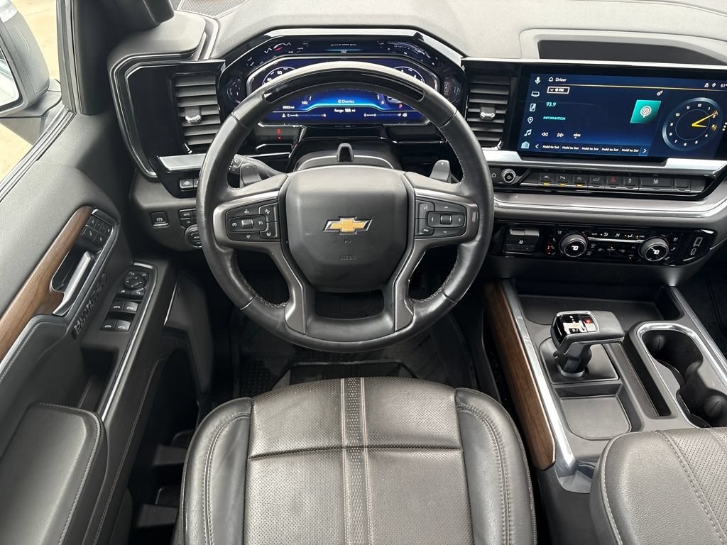 Used 2025 Chevrolet Silverado 1500 High Country AWD/4WD image 19