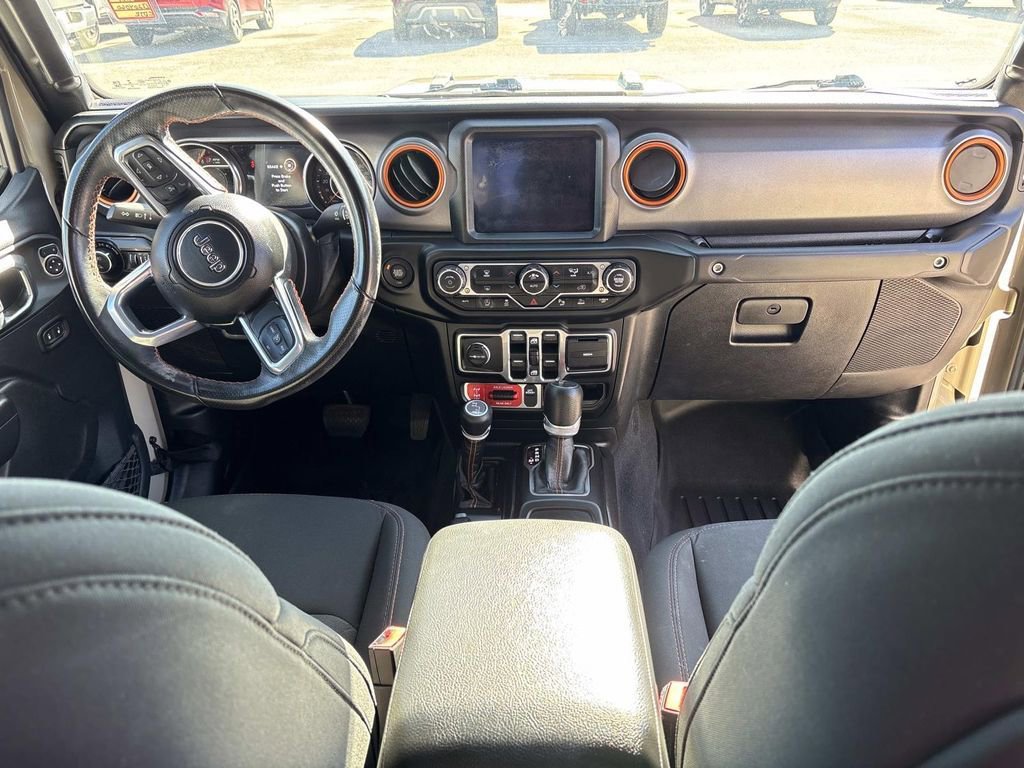 Used 2020 Jeep Gladiator Mojave w/ Dual Top Group AWD/4WD image 14