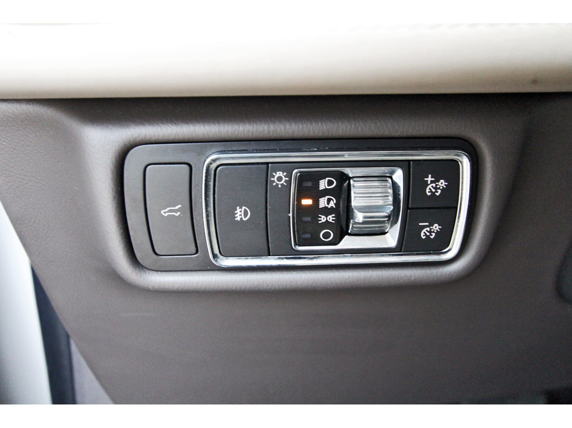 Used 2022 Lincoln Aviator Reserve w/ Equipment Group 201A RWD image 25