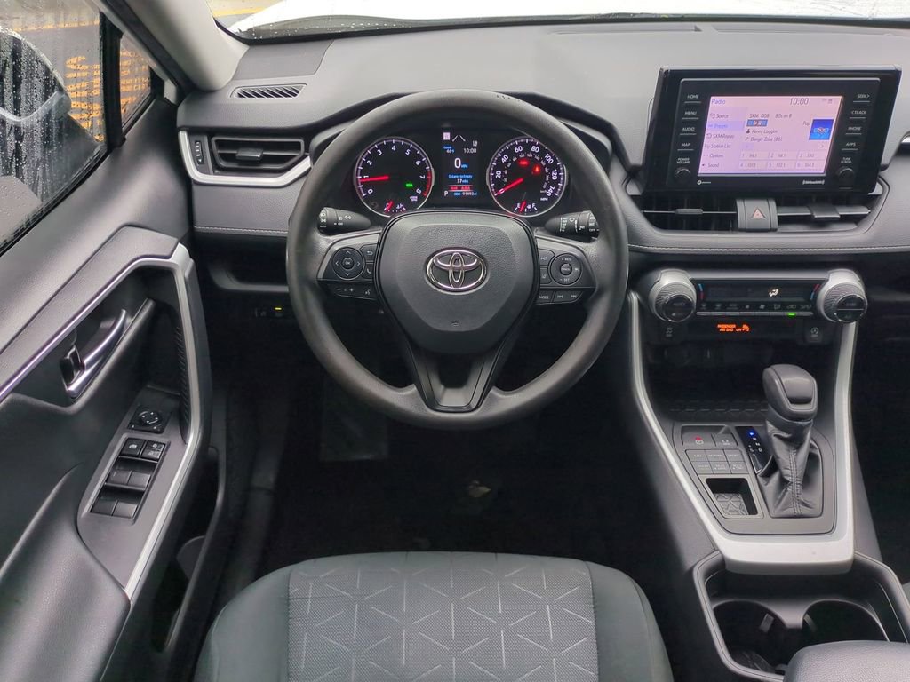 Used 2021 Toyota RAV4 XLE image 16