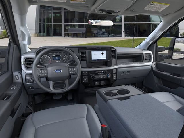 New 2026 Ford F250 XL w/ XL Driver Assist Package AWD/4WD image 9