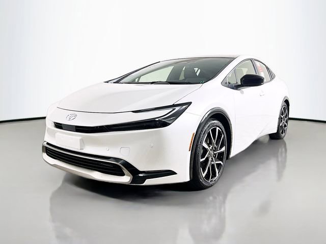 New 2025 Toyota Prius Plug-In Hybrid image 7