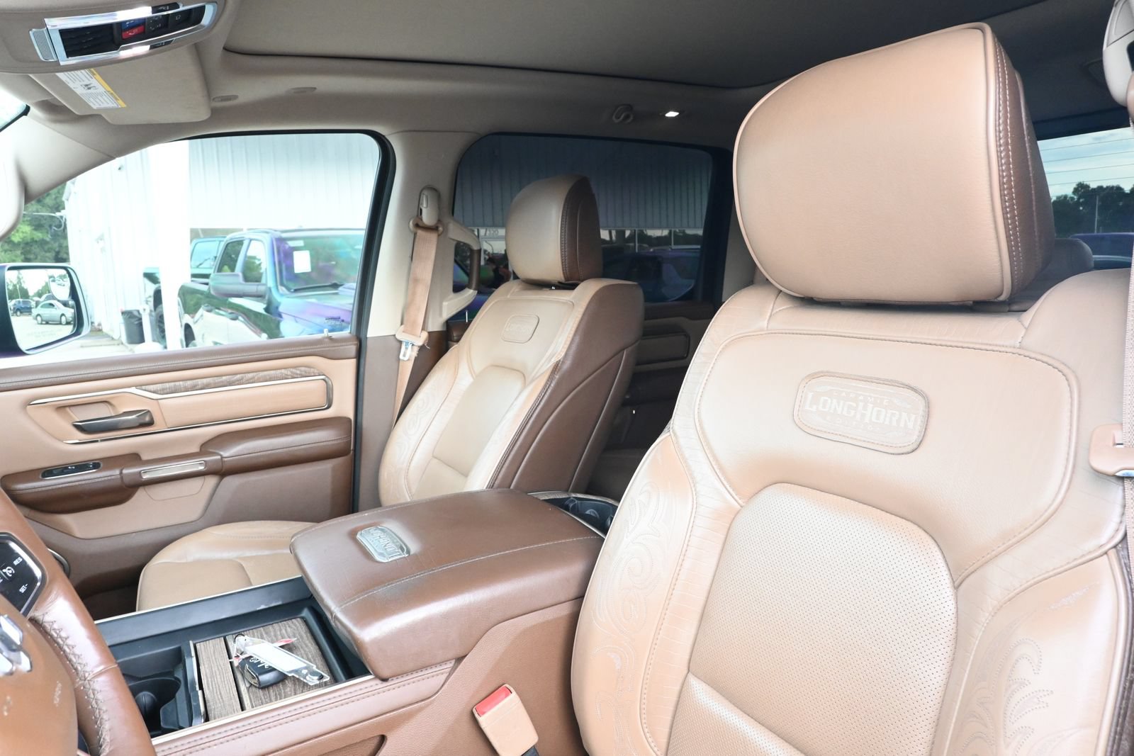 Used 2019 RAM 1500 Limited AWD/4WD image 16