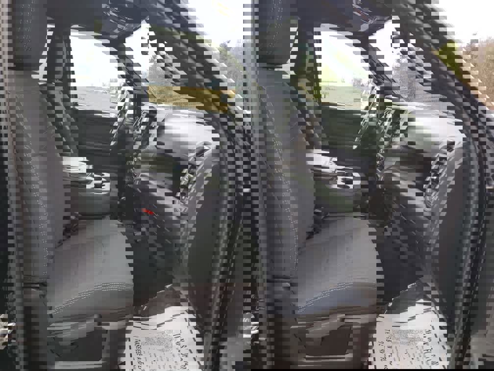 Used 2024 RAM 2500 Tradesman w/ Chrome Appearance Group image 23