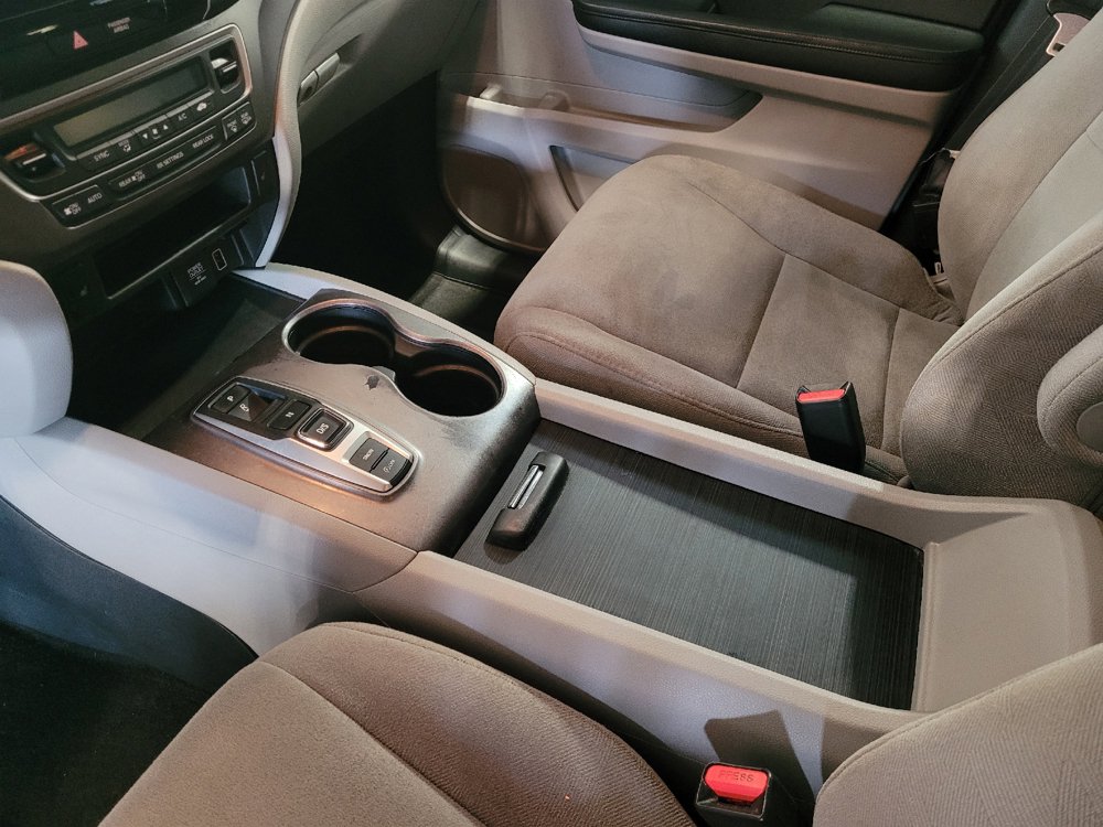 Used 2021 Honda Pilot EX image 26