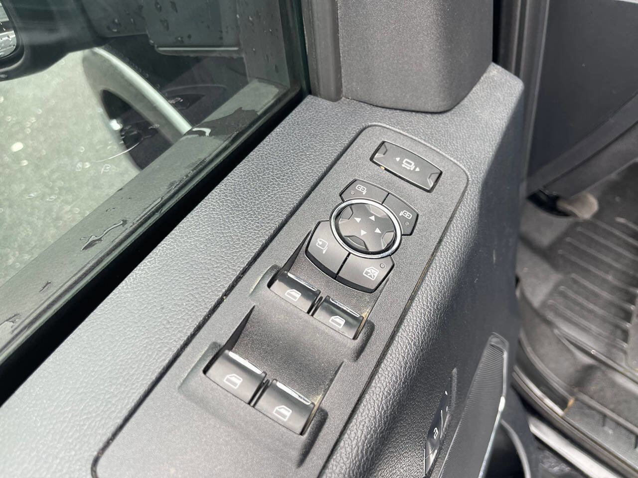 Used 2017 Ford F250 Lariat w/ Lariat Value Package image 29