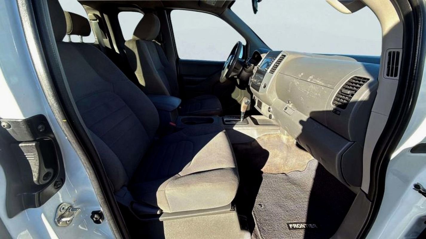 Used 2018 Nissan Frontier S image 12