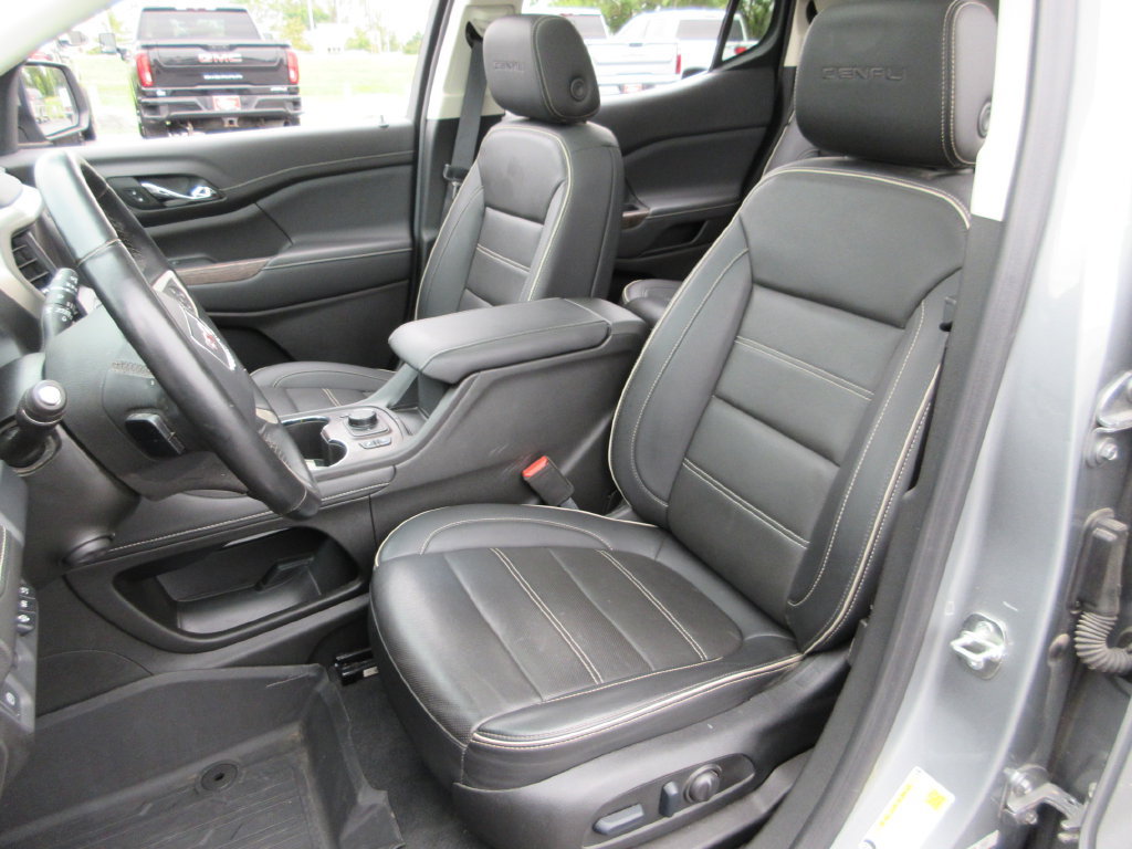 Certified 2023 GMC Acadia Denali w/ Denali Ultimate Package AWD/4WD image 22