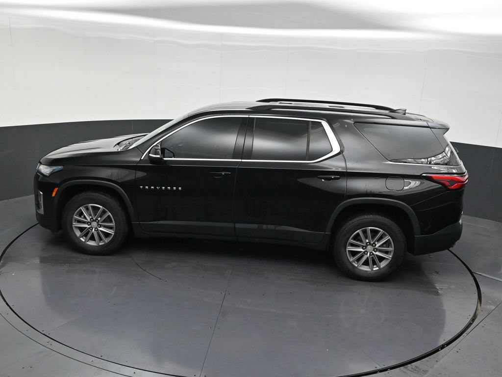 Used 2023 Chevrolet Traverse LT FWD image 17