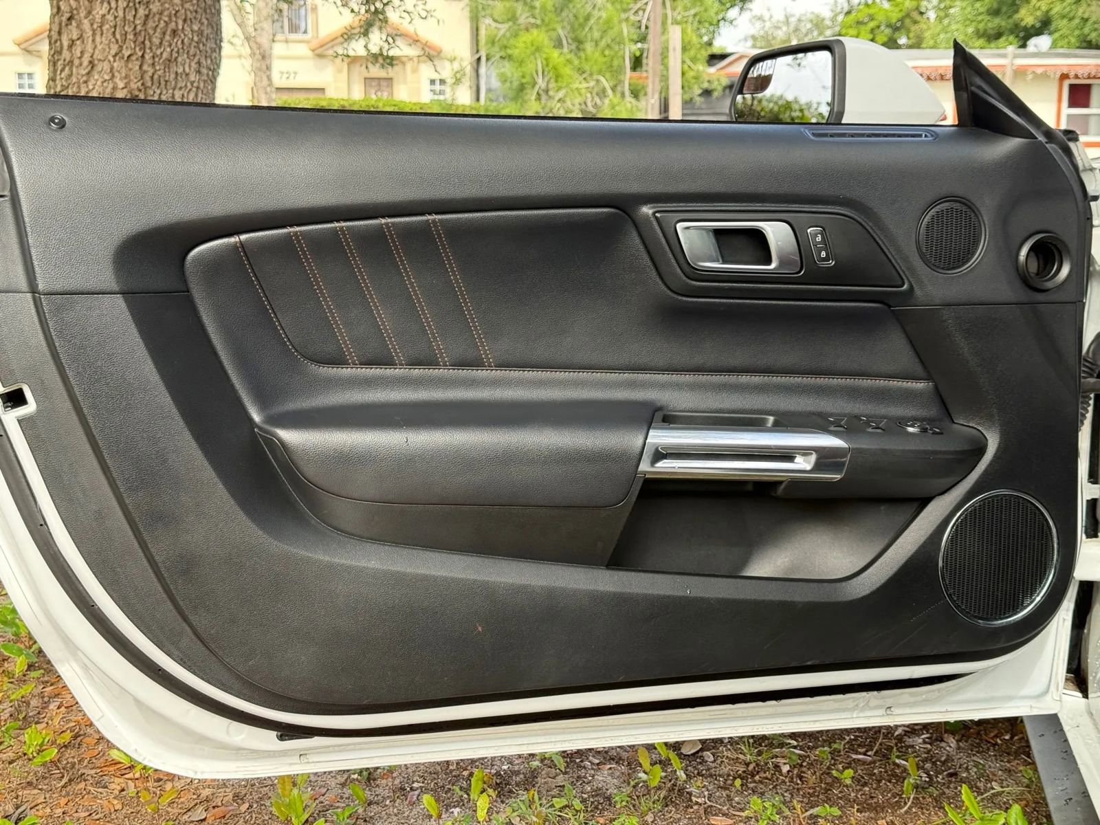 Used 2020 Ford Mustang Premium image 16