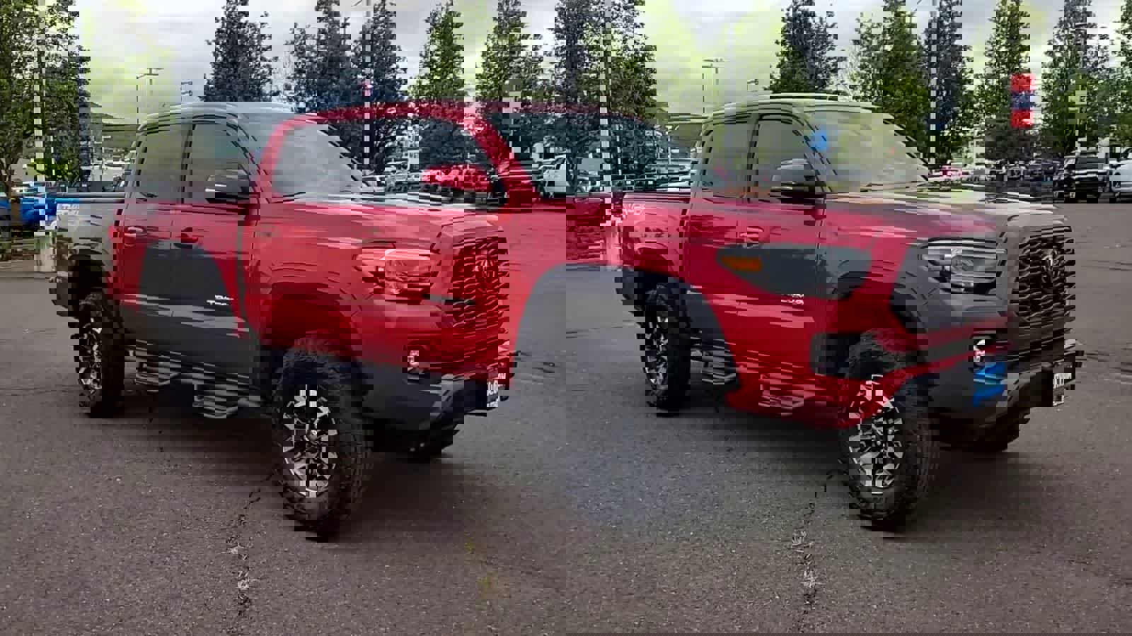 Used 2022 Toyota Tacoma TRD Off-Road w/ Technology Package image 2