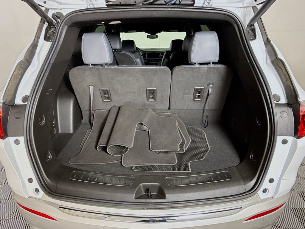 Used 2023 Buick Enclave Essence FWD image 24