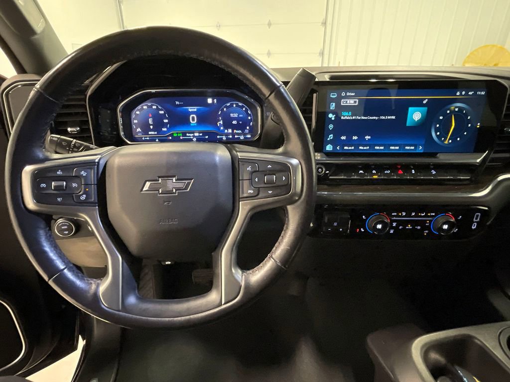 Used 2023 Chevrolet Silverado 1500 RST w/ Z71 Off-Road Package image 33