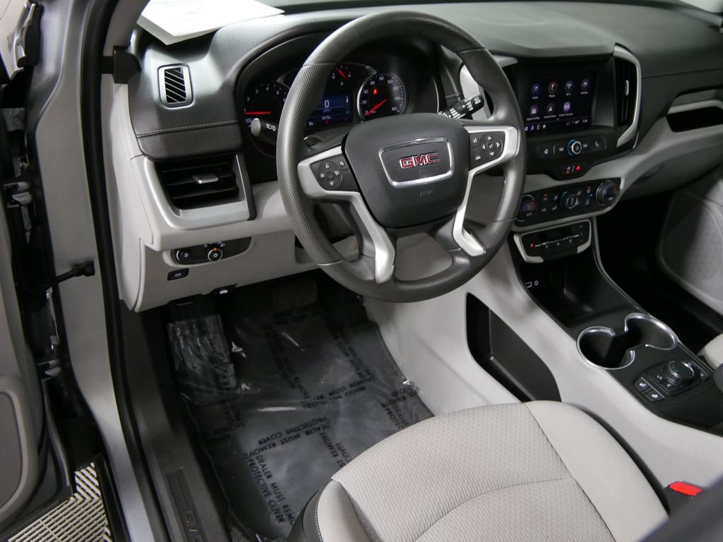 Used 2023 GMC Terrain SLE w/ Driver Convenience Package FWD image 14