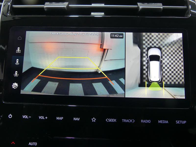 Used 2024 Hyundai Tucson Limited image 13