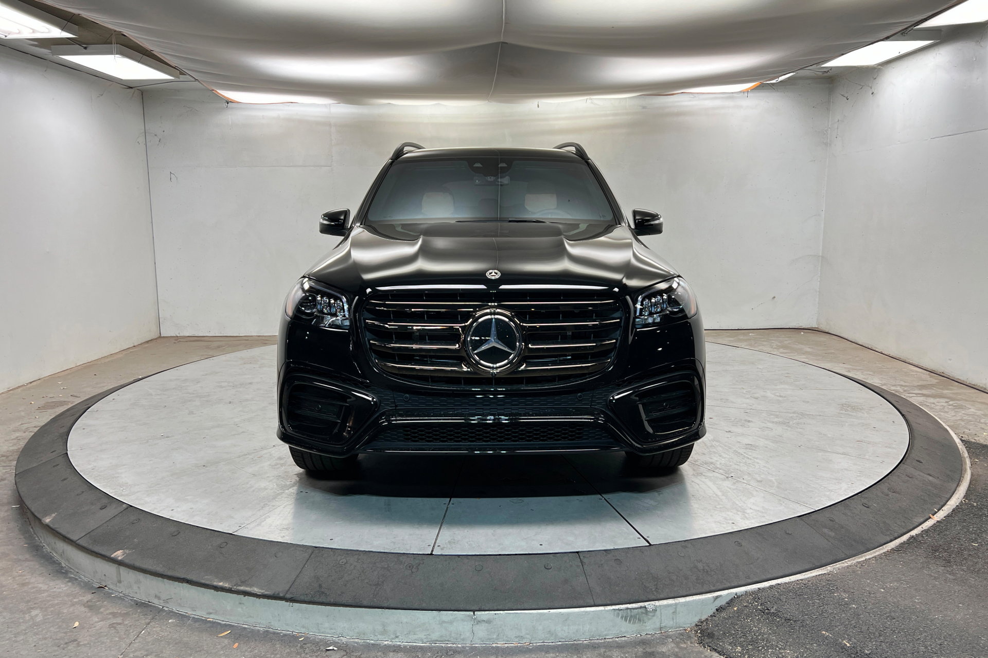 New 2026 Mercedes-Benz GLS 450 4MATIC image 8
