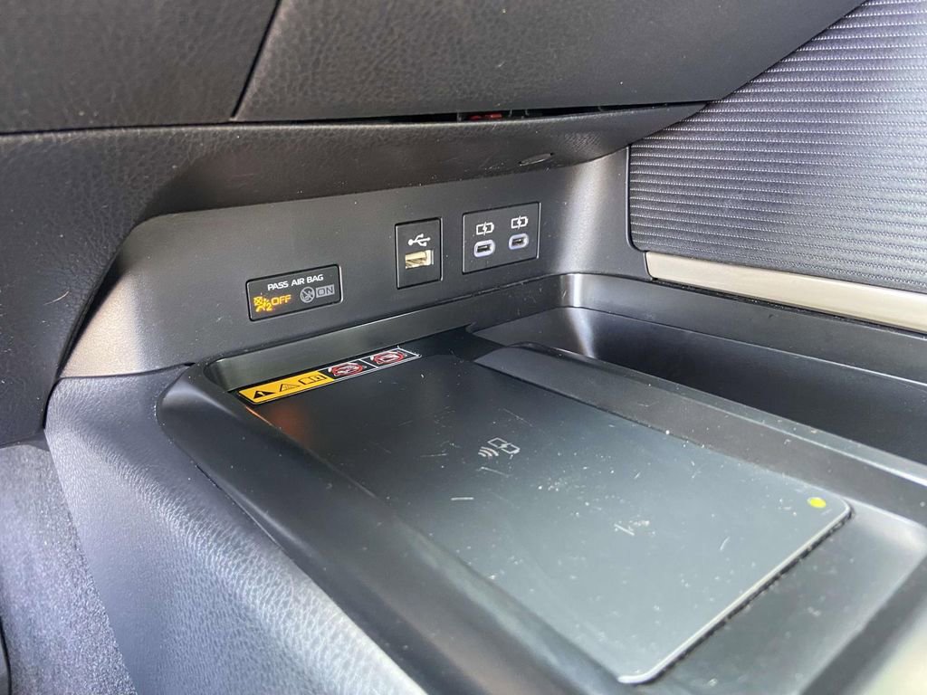 Used 2025 Toyota Camry SE w/ Multimedia Upgrade Package FWD image 30