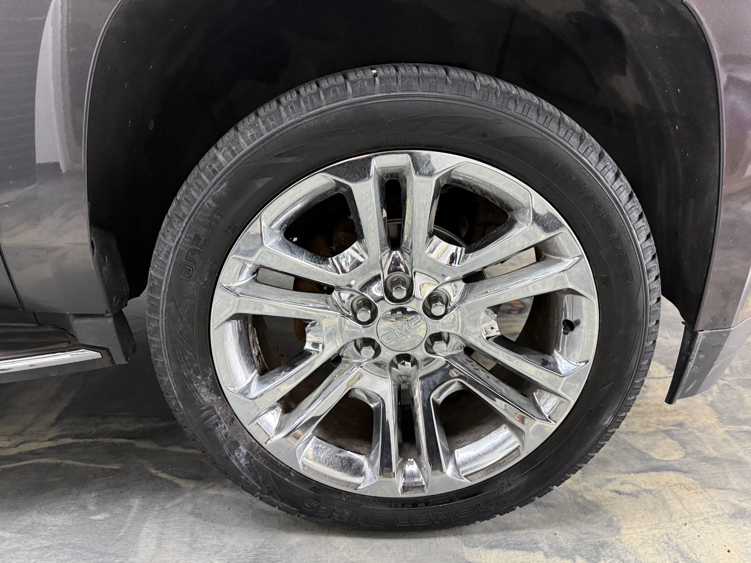 Used 2017 GMC Yukon SLT AWD/4WD image 35