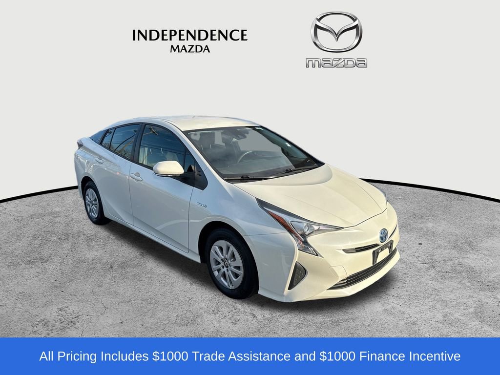 Used 2018 Toyota Prius Four image 1