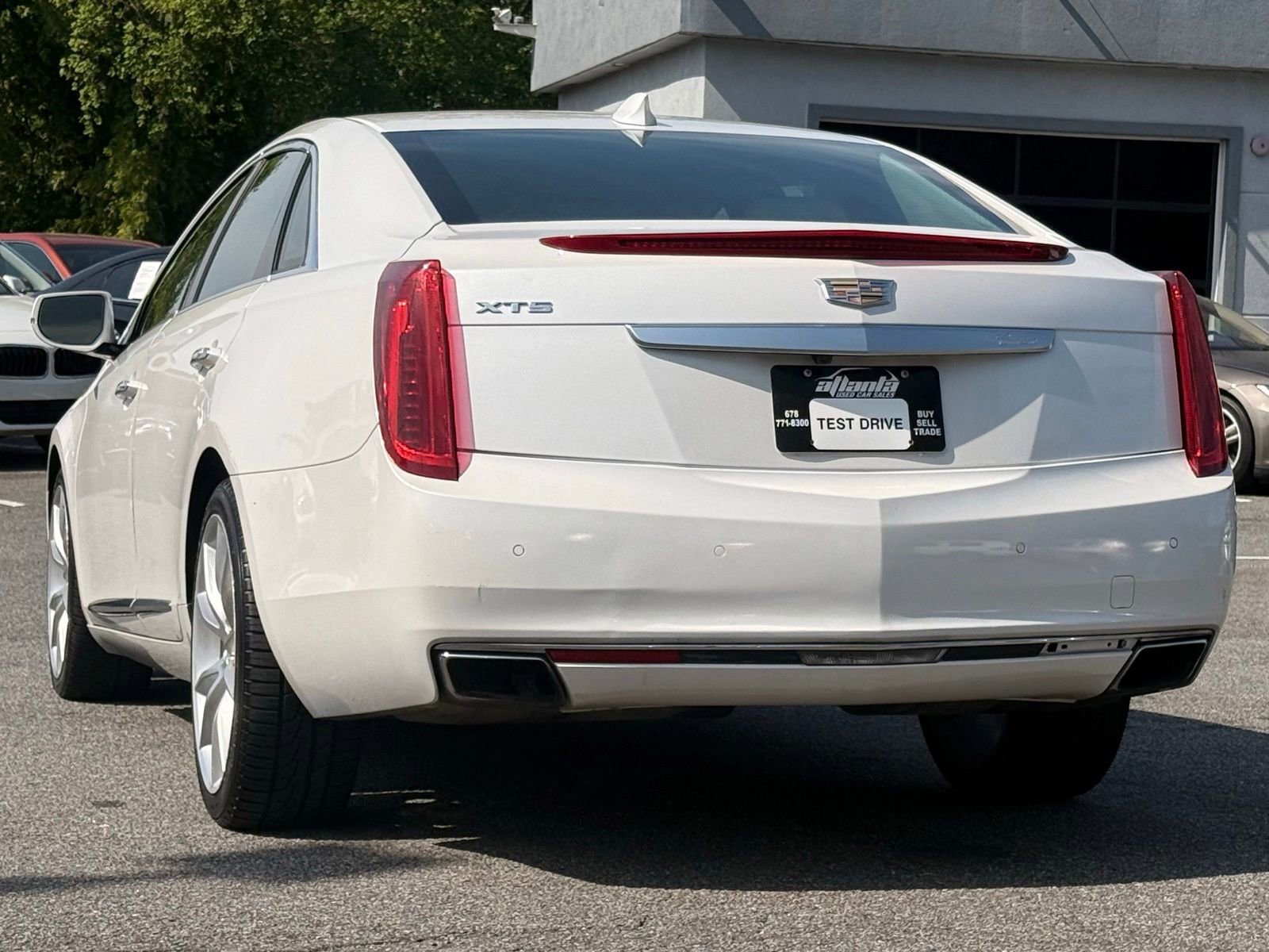 Used 2016 Cadillac XTS Premium image 3