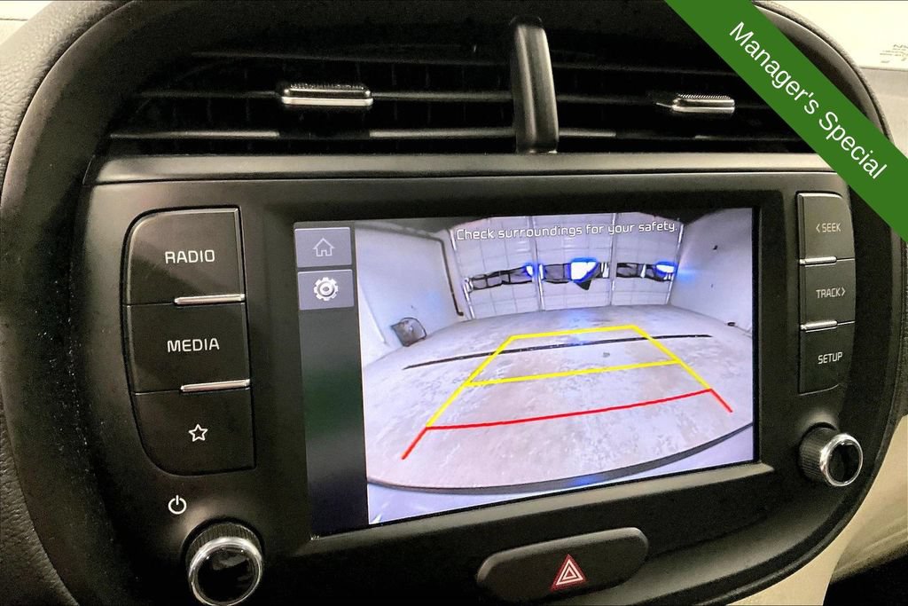 Used 2025 Kia Soul LX w/ LX Technology Package FWD image 27