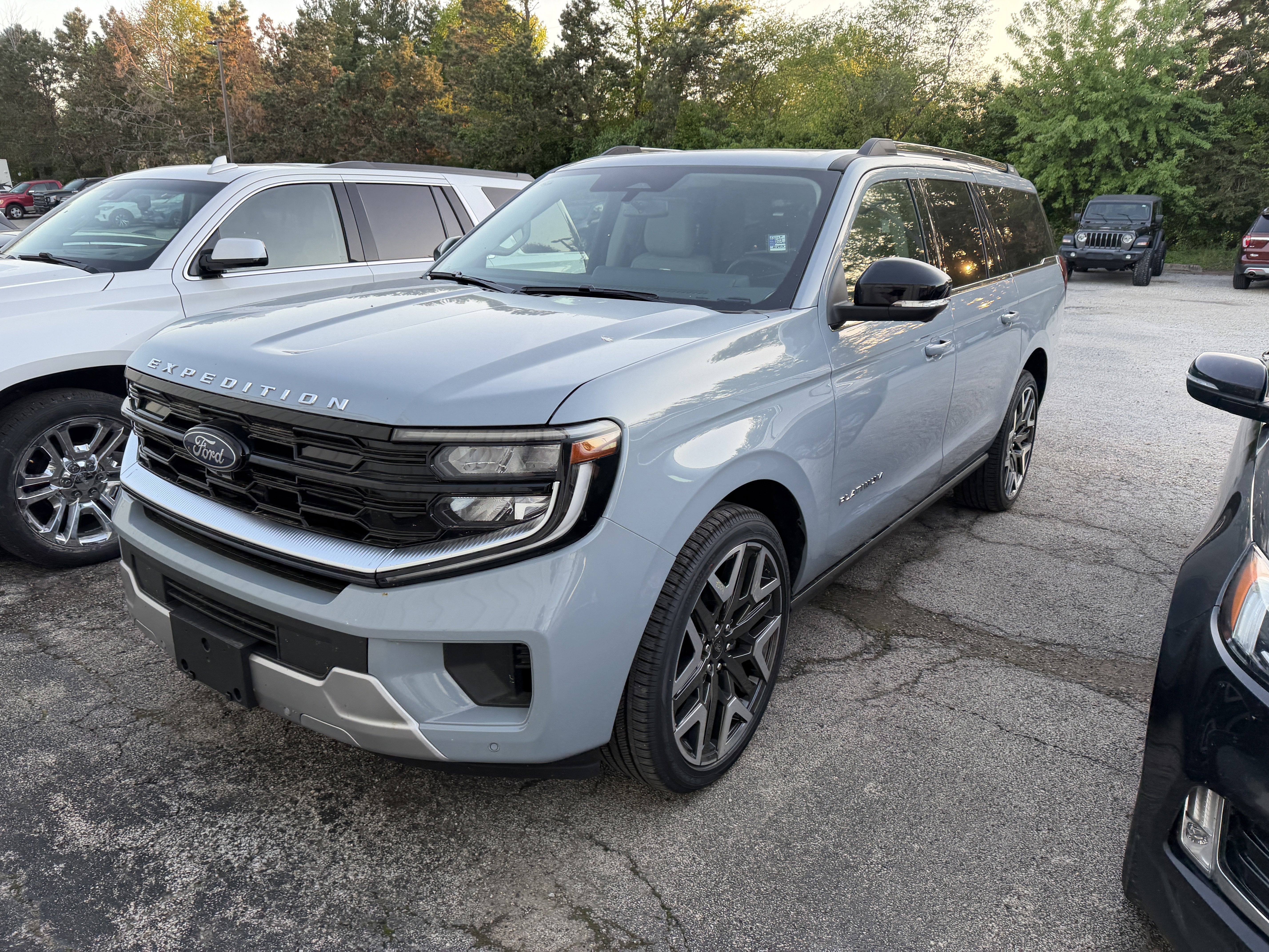 New 2026 Ford Expedition Max Platinum w/ Platinum Ultimate Package AWD/4WD image 13