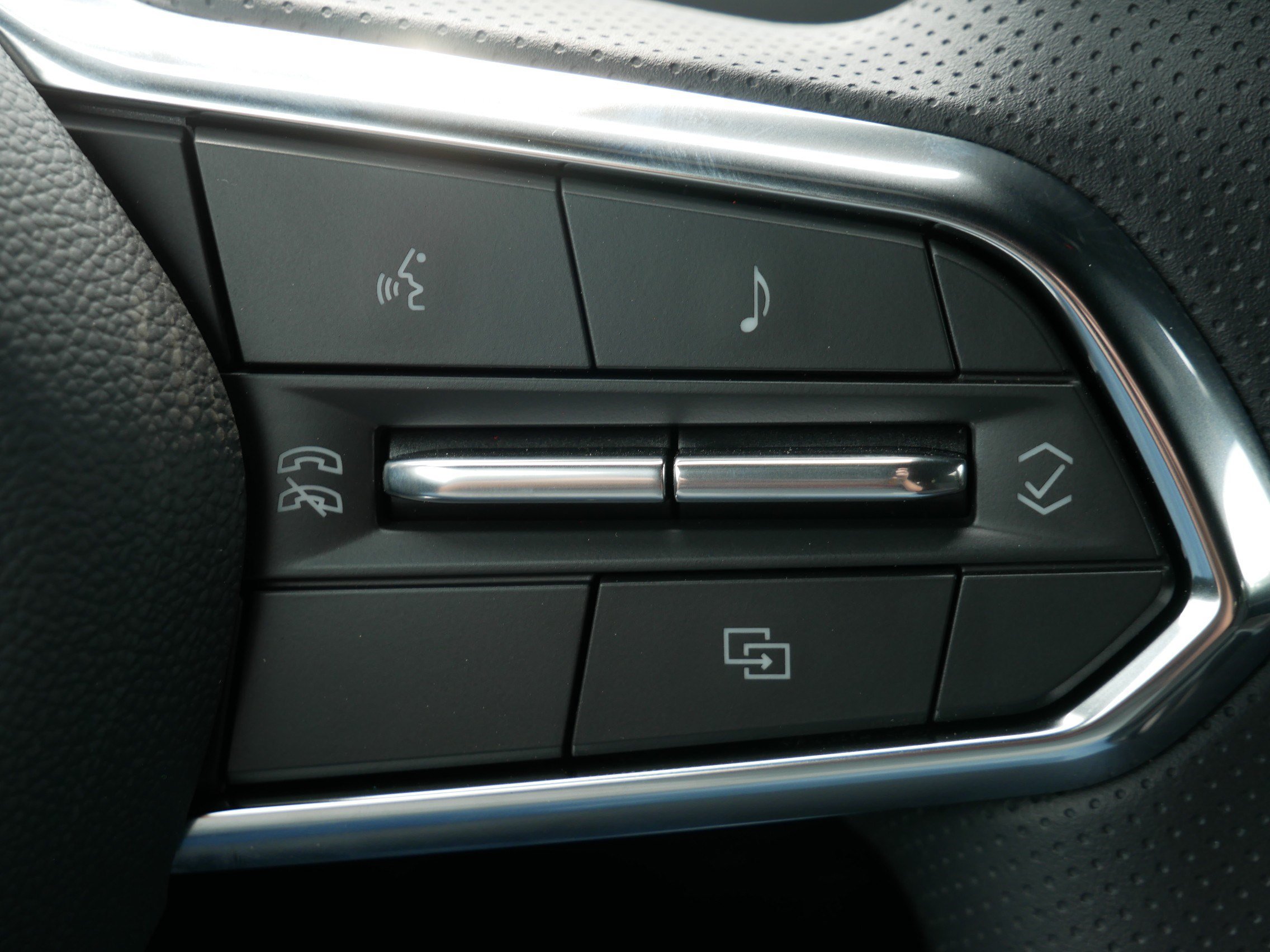 New 2026 Honda Prologue EX image 24