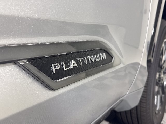New 2026 Toyota Tundra Platinum AWD/4WD image 18