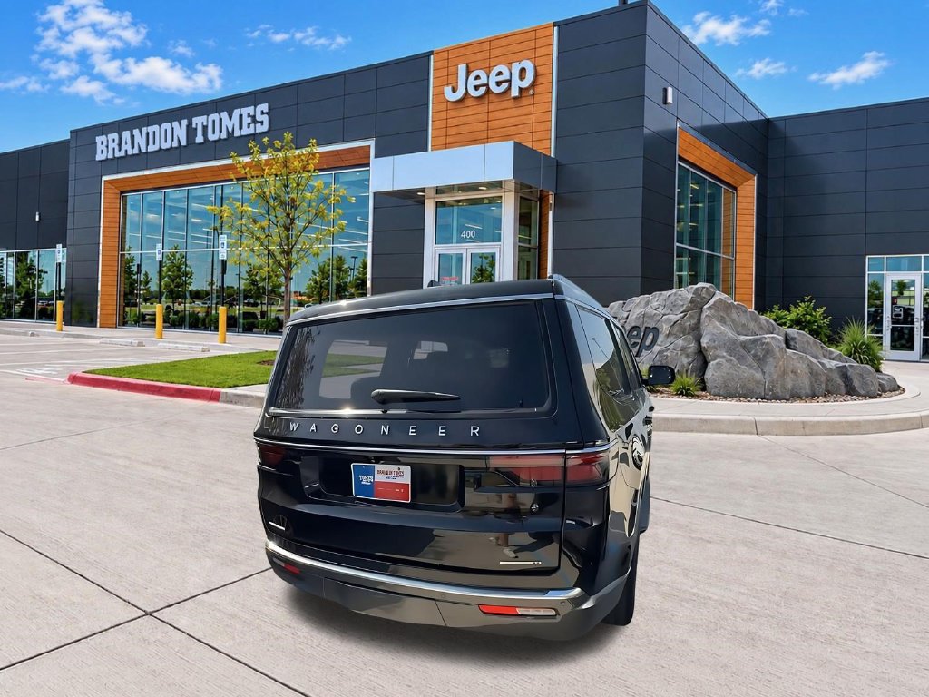Used 2022 Jeep Wagoneer Series II AWD/4WD image 7