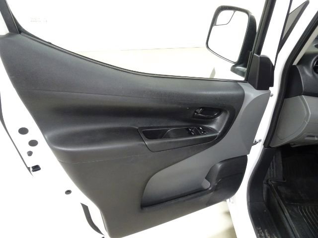 Used 2021 Nissan NV200 S image 19