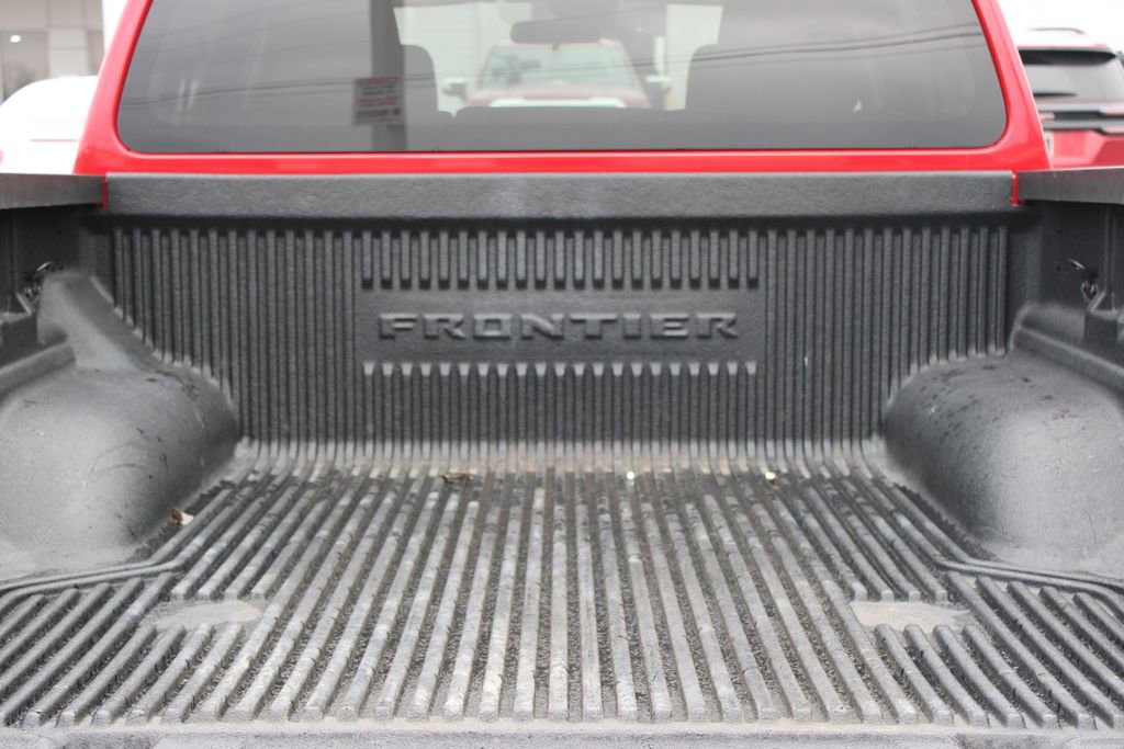 Used 2024 Nissan Frontier SV image 16