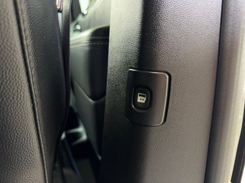 Used 2018 Dodge Grand Caravan SXT w/ Blacktop Package image 42