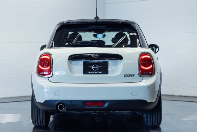 Used 2020 MINI Cooper 4-Door Hardtop image 7