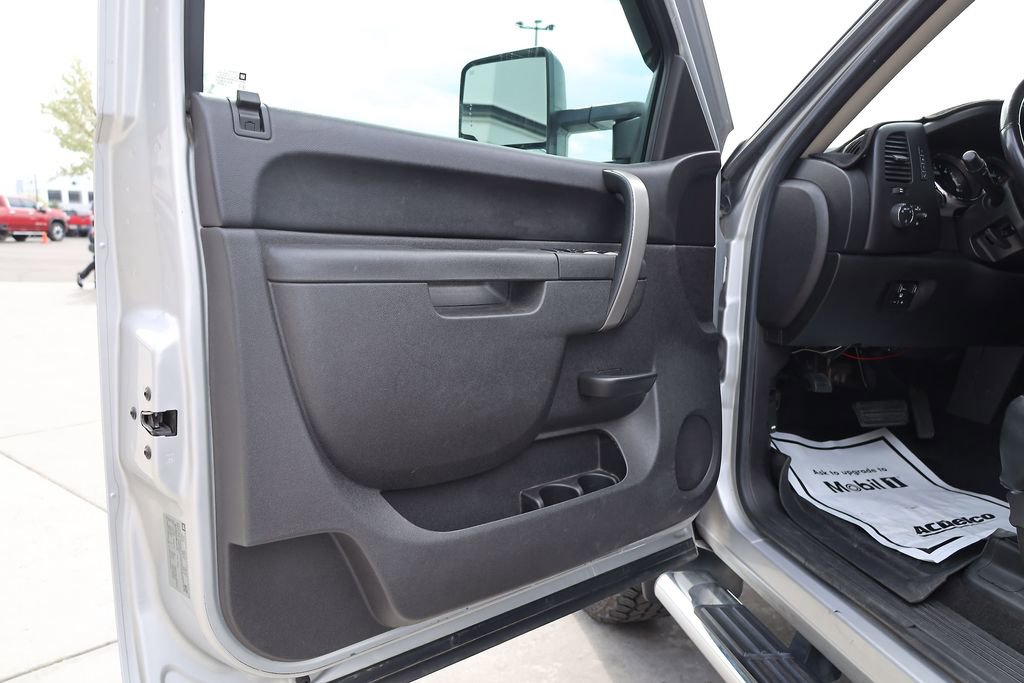 Used 2011 Chevrolet Silverado 1500 LT w/ All-Star Edition image 10
